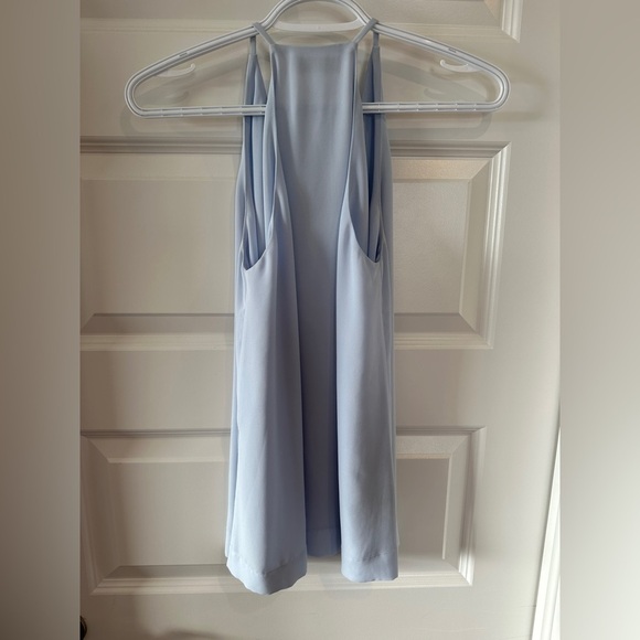 Aritzia Babaton Pale Blue Morris Blouse Tank Top V- Neck Size XXS Women’s - Picture 4 of 9